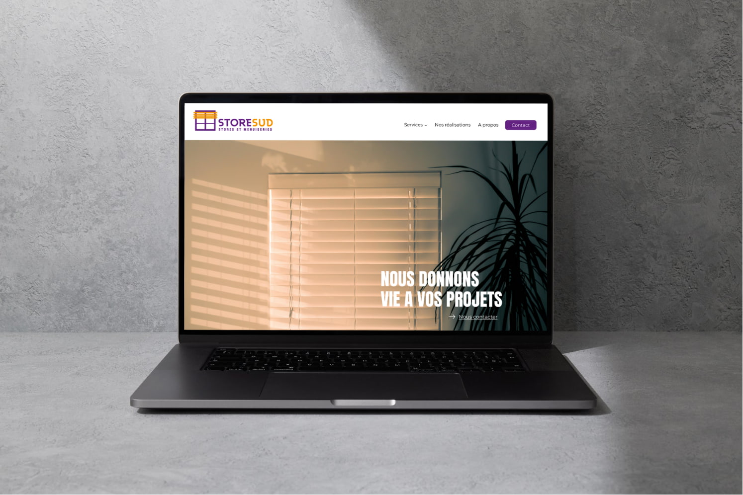 Mockup de la homepage du site web Stores Sud maquetté et développé par Chloé Doustalet